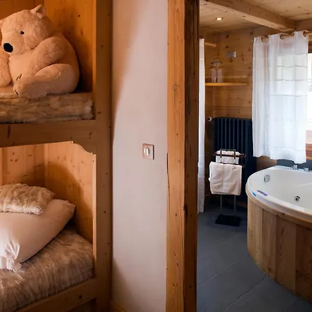 Chalet-hôtel Les Cimes Hotel