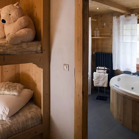 Chalet-hotel Les Cimes Hotel