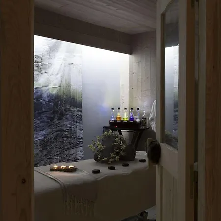 Chalet-hotel Les Cimes Hotel Le Grand-Bornand