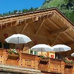 Chalet-hotel & Les Cimes Hotel 4*