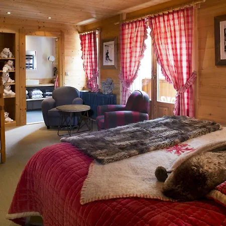 Chalet-hotel & Les Cimes 4*