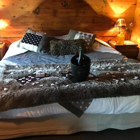 Chalet-hotel Les Cimes 4*